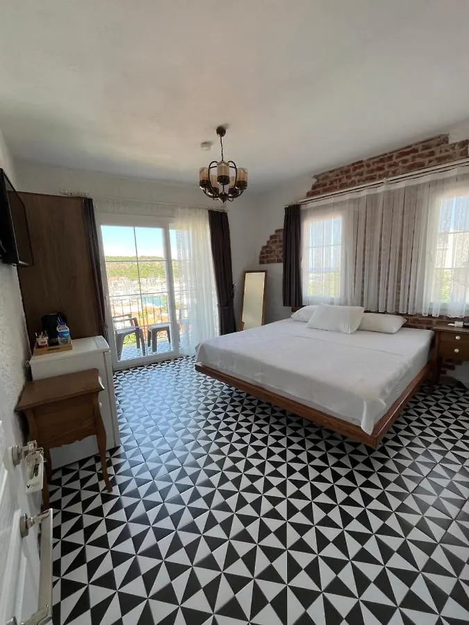 Villa Veria Cesme 2*,